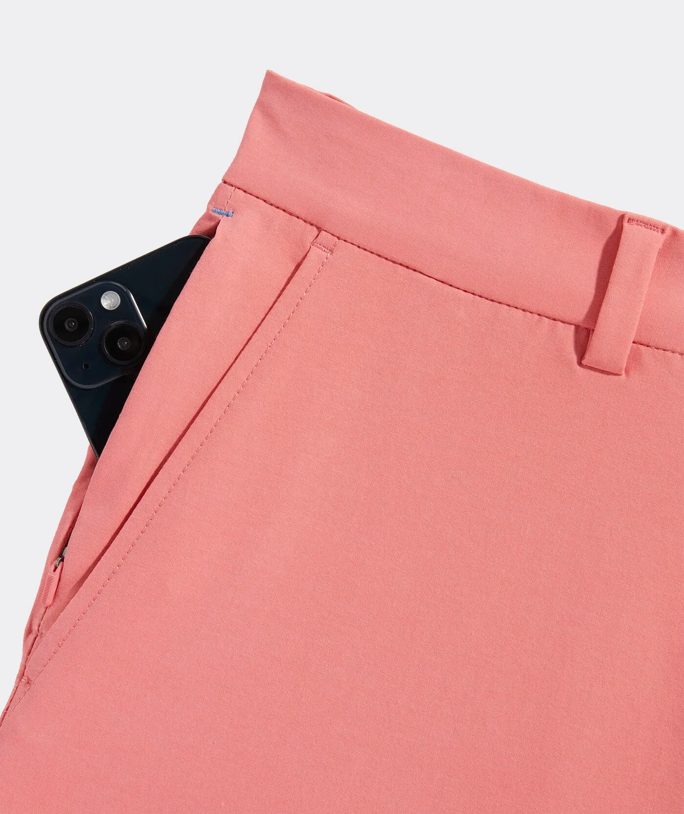 Vineyard Vines Men's 9 Inch On-The-Go Shorts - Mai Tai