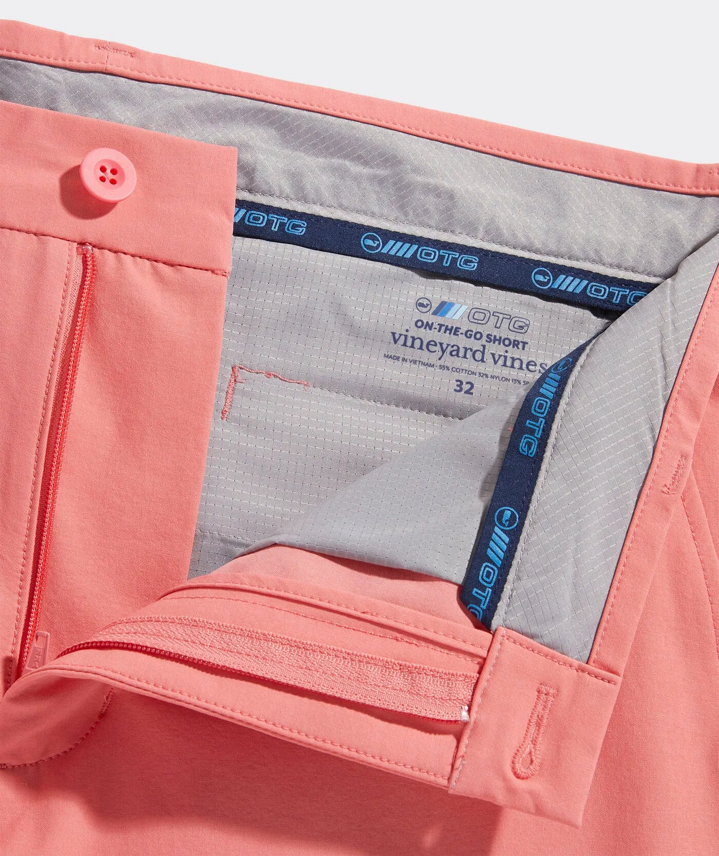 Vineyard Vines Men's 9 Inch On-The-Go Shorts - Mai Tai
